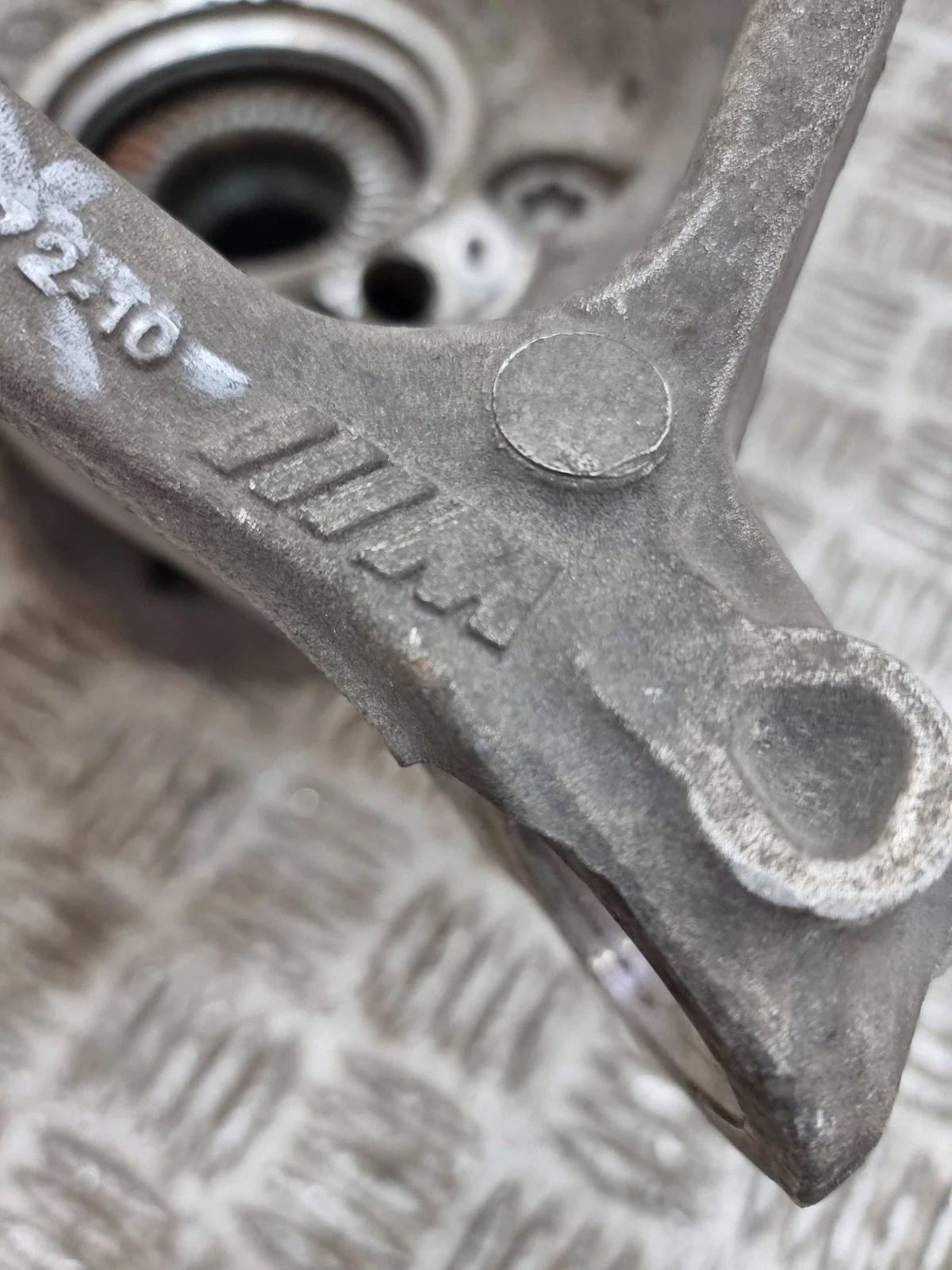 Achsschenkel vorne links BMW X3M F97 X4M F98 image 5