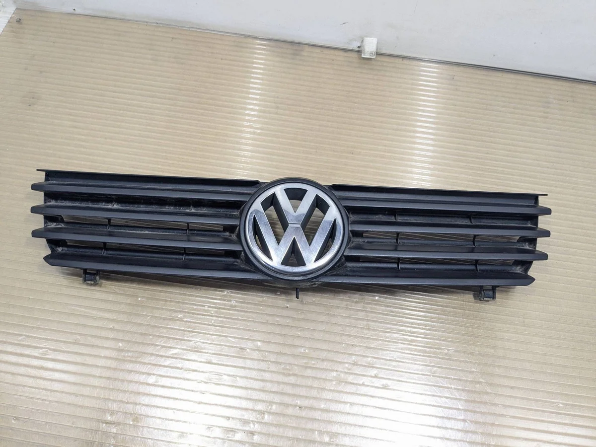 VW Polo III 6N 6N2 Grill M8131 Used