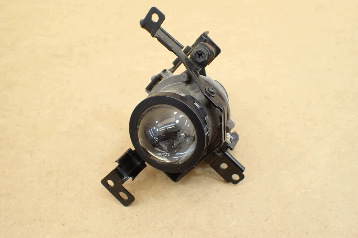 Sumuvalo HYUNDAI I30 III 16- Oikea 92202-G4500 image 3