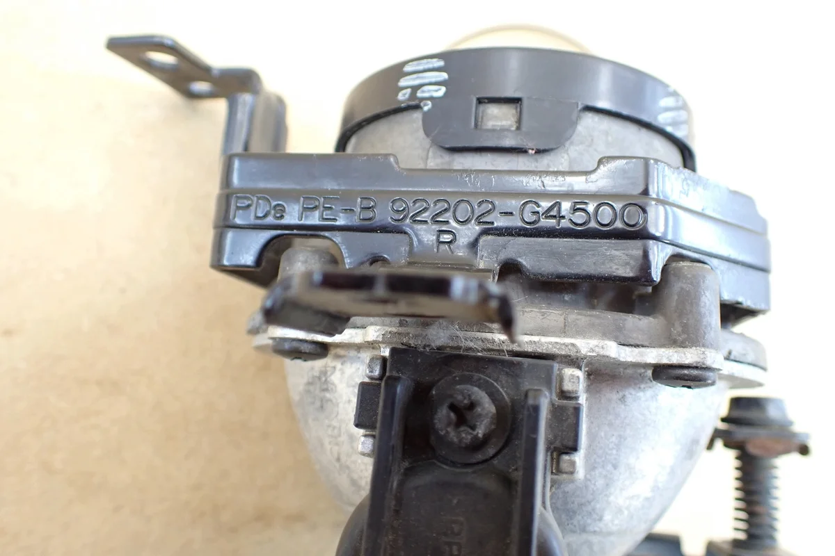 Sumuvalo HYUNDAI I30 III 16- Oikea 92202-G4500 image 8