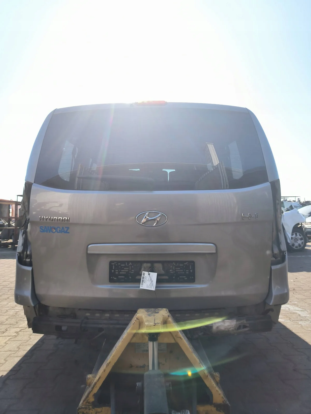 Portón Maletero Hyundai H1 II Usado image 2