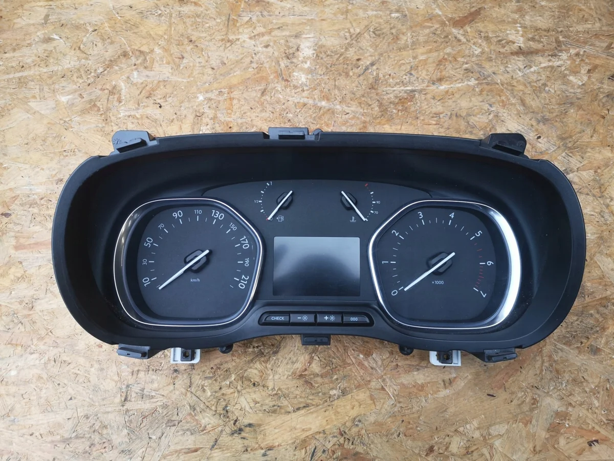Peugeot Expert III Mittaristo 2.0 HDI Käytetty