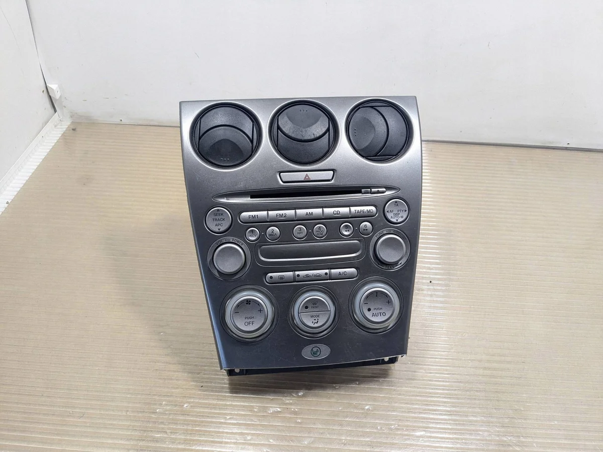 Mazda 6 GG 2005 Radio Panel Vents FF011068B