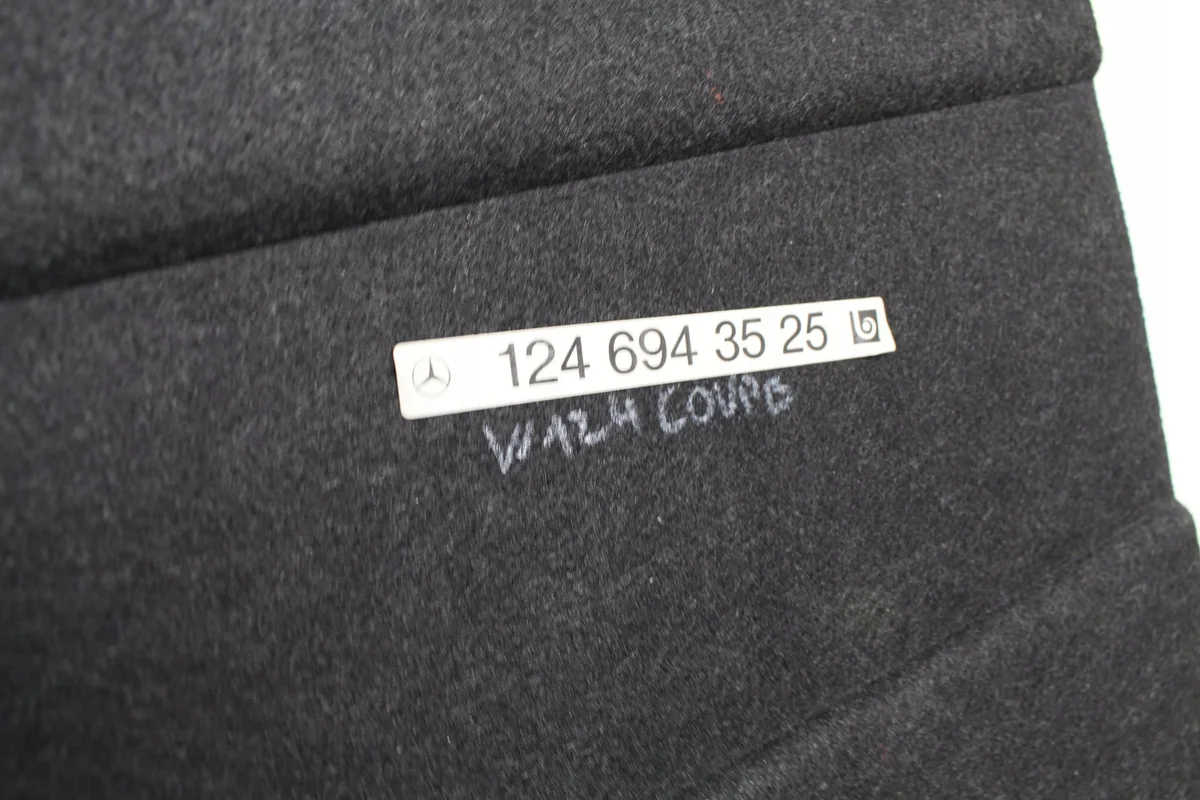 Panel klädd dörr W124 Coupe OEM 1246943525 image 4