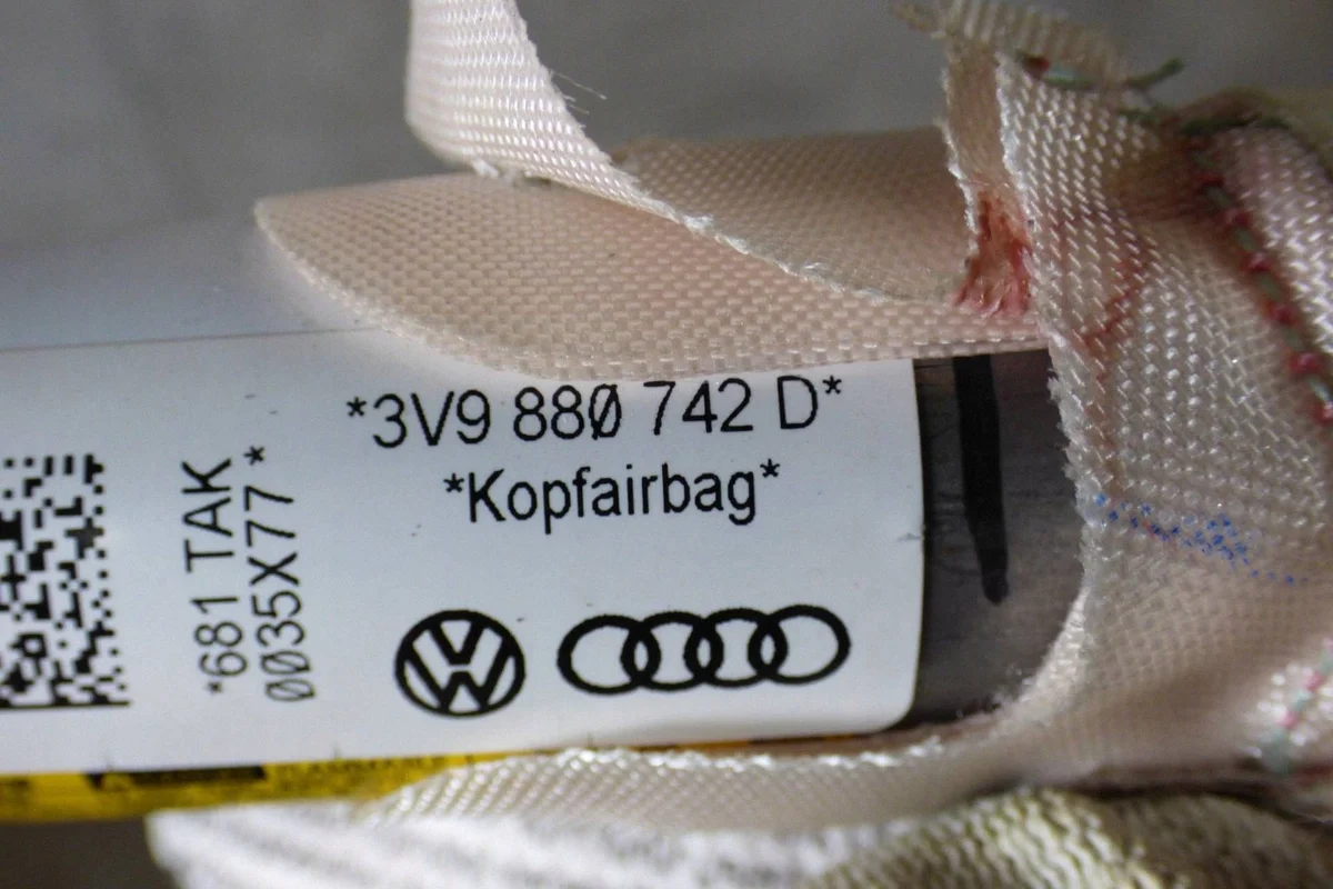 Airbag-verho oikea Skoda Superb III Kombi