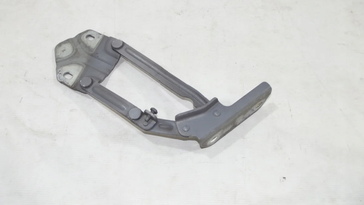 Dobradiça Capô VW Touran Caddy 1T0823301F Usada