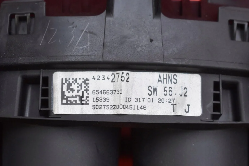 Kombiinstrument Opel Mokka A 1.6 16V 116 PS image 8