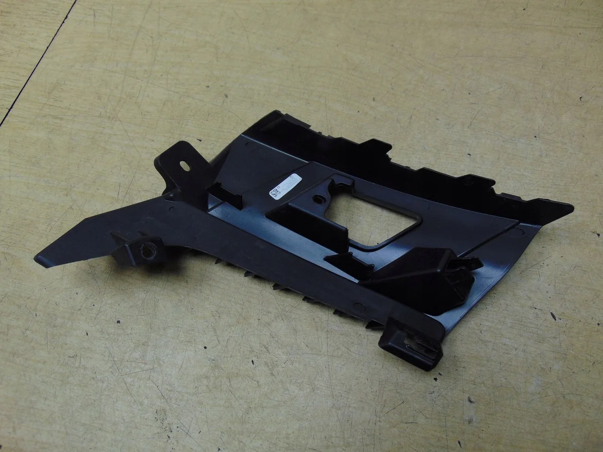 Audi Q5 Front Bumper Bracket Right Used 80A807096E image 8