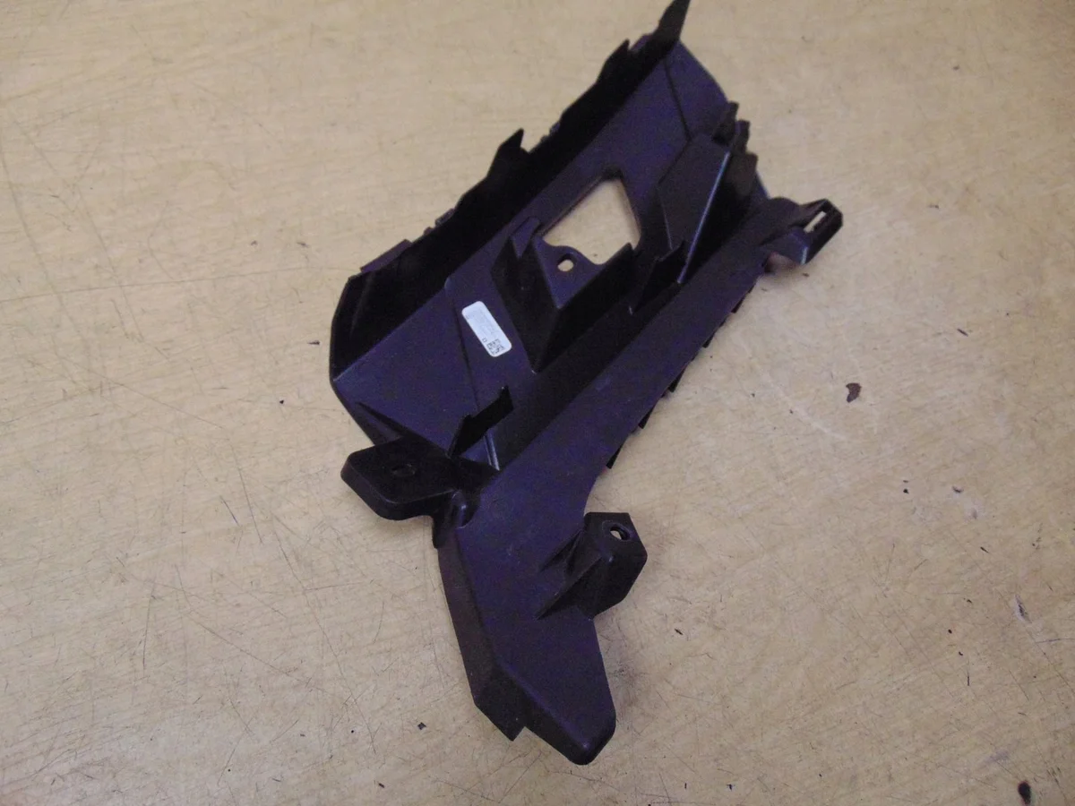 Audi Q5 Front Bumper Bracket Right Used 80A807096E image 9
