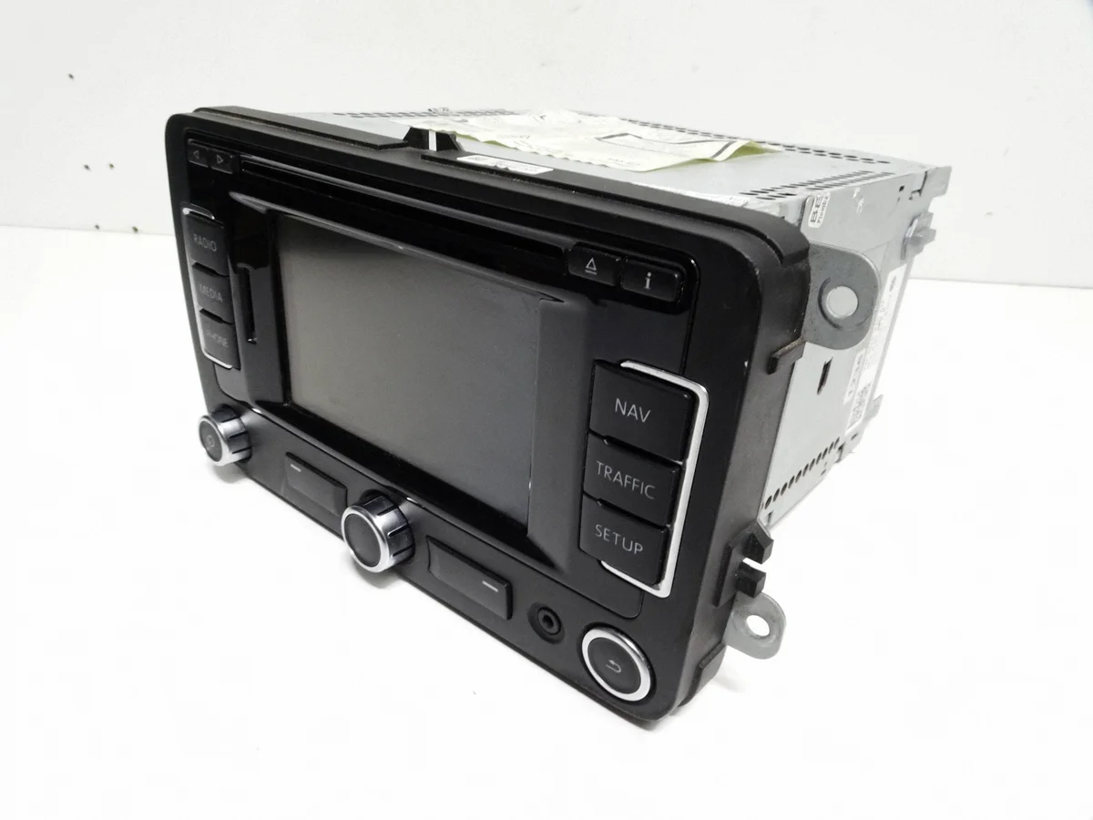 VW Passat B7 CC Radio Navigation 3C8035279B image 3