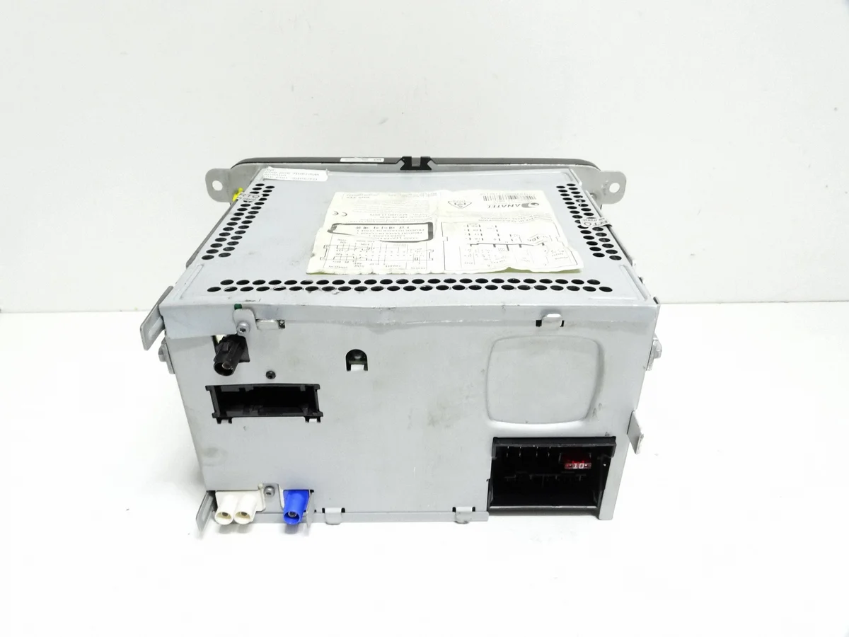 VW Passat B7 CC Radio Navigation 3C8035279B image 5