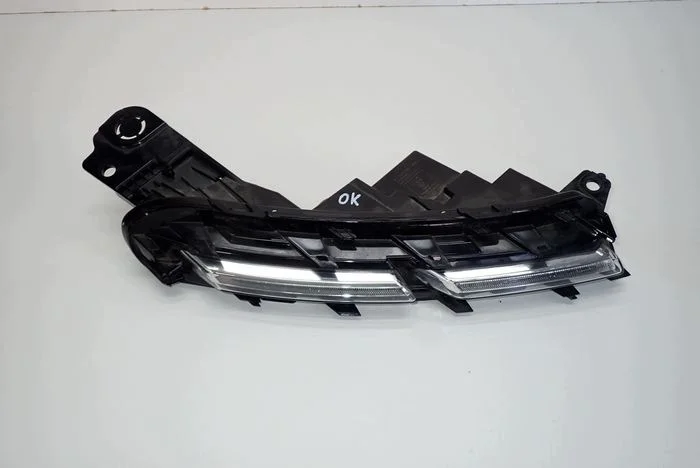 Citroen C5 Aircross 17- Right LED DRL Halogen