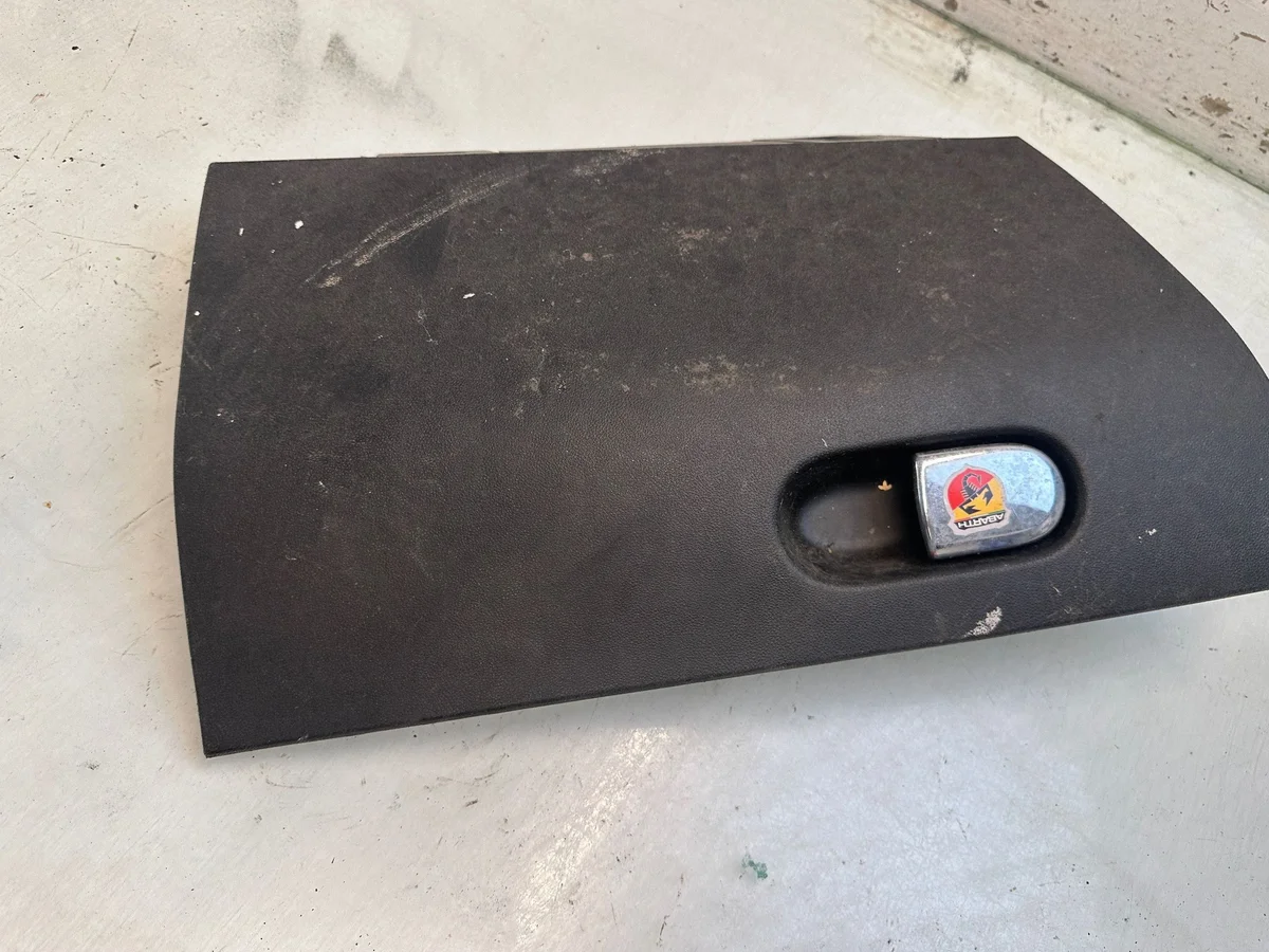 Fiat Bravo II Handsfack Instrumentbräda 4556