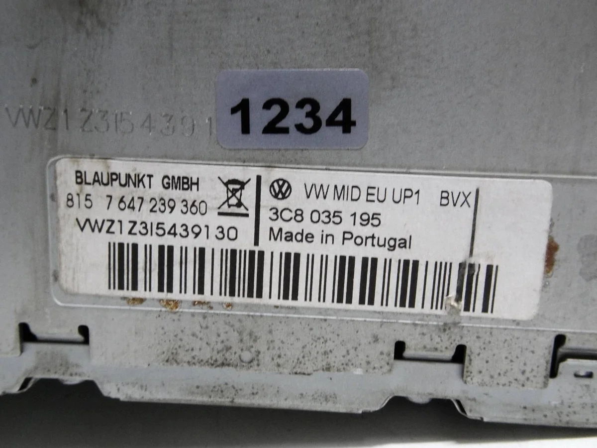 VW Passat B6 Golf V Radio CD 3C8035195 image 7