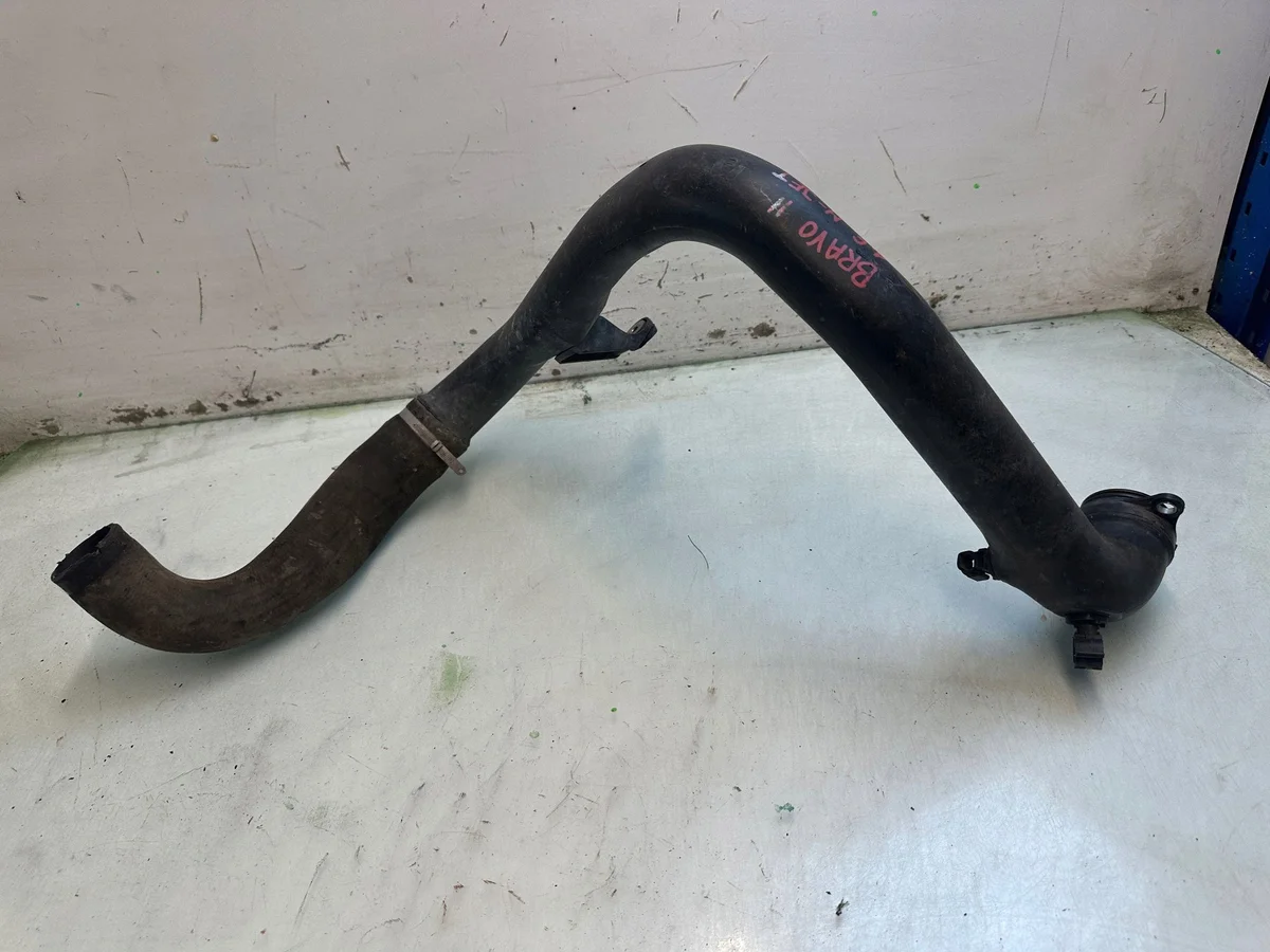 Tuyau d'intercooler Fiat Bravo II 1.6 mjet