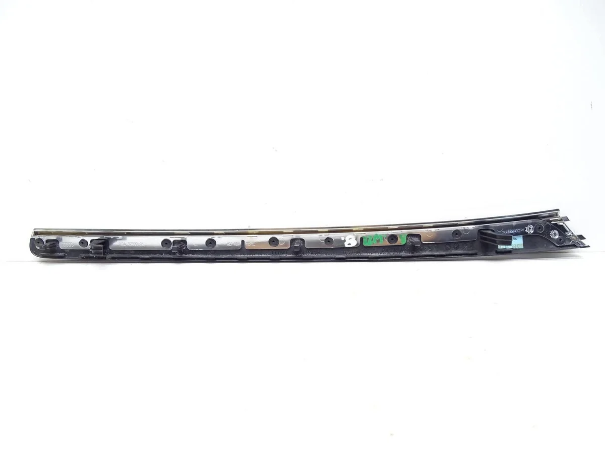 Dekorlist dörr Audi A5 8T 8T0867409 image 4