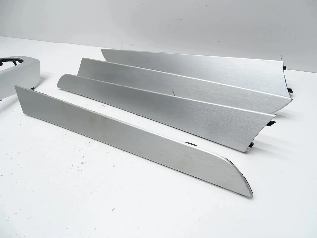 Molduras Puertas Audi A4 B8 A5 8T 8K0867409 image 3