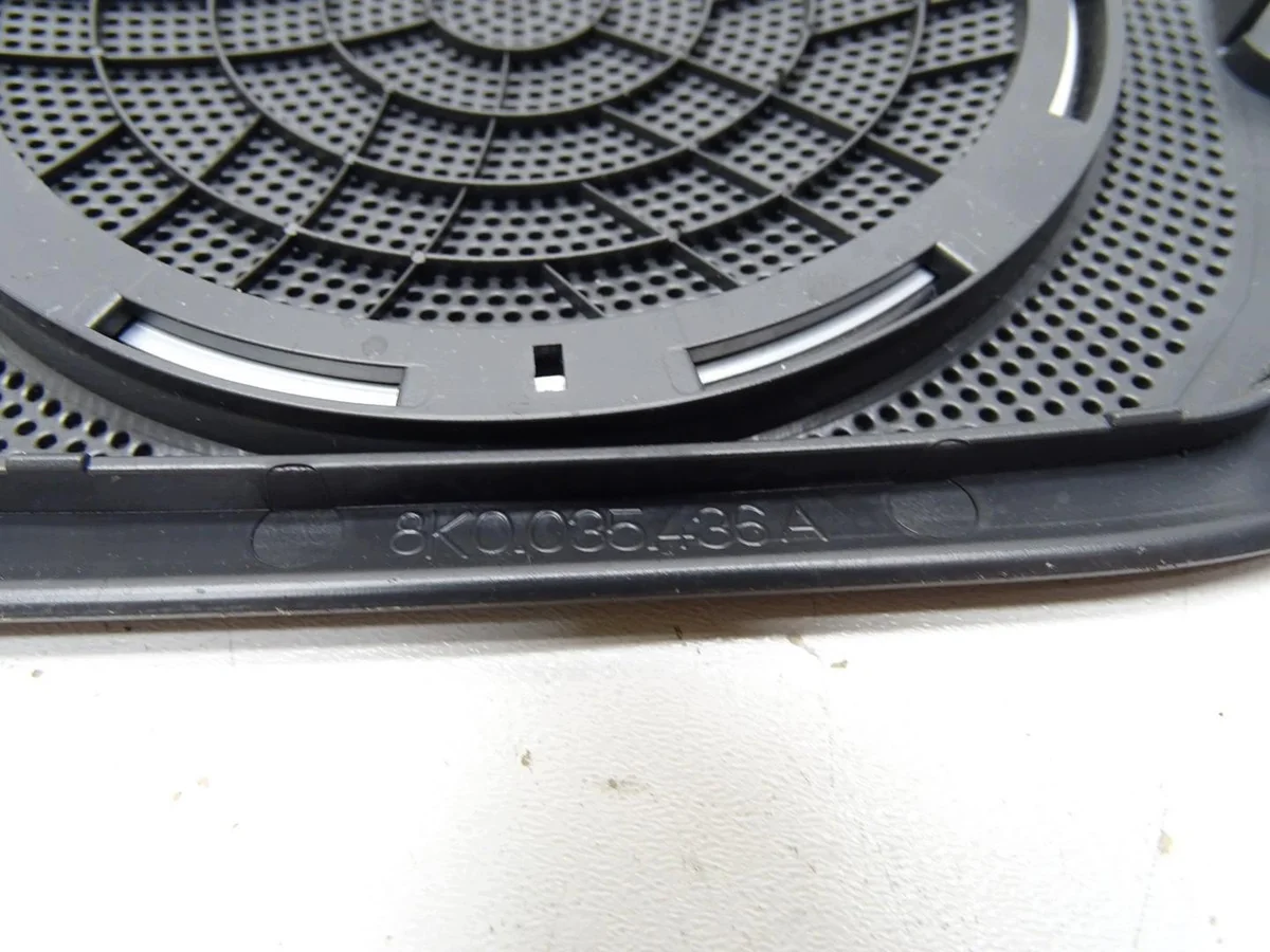 Audi A4 B8 Luidsprekergrille Rechts Achter image 5