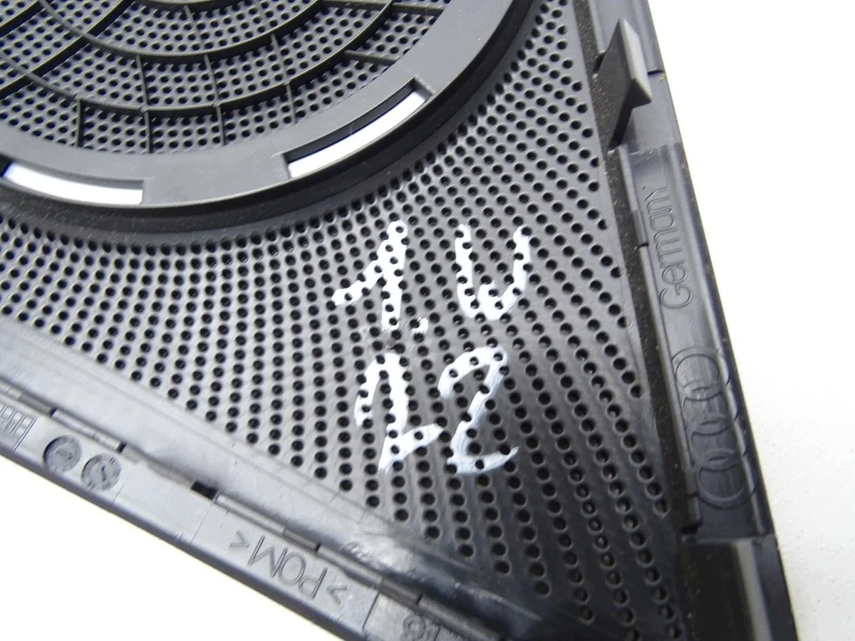 Audi A4 B8 Luidsprekergrille Rechts Achter image 6