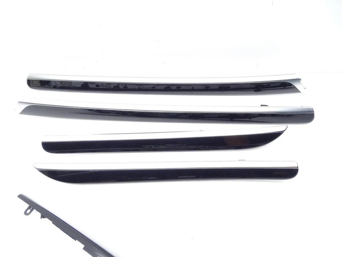 Audi A5 8T Coupe koristelistat OEM 8K0863305P image 3