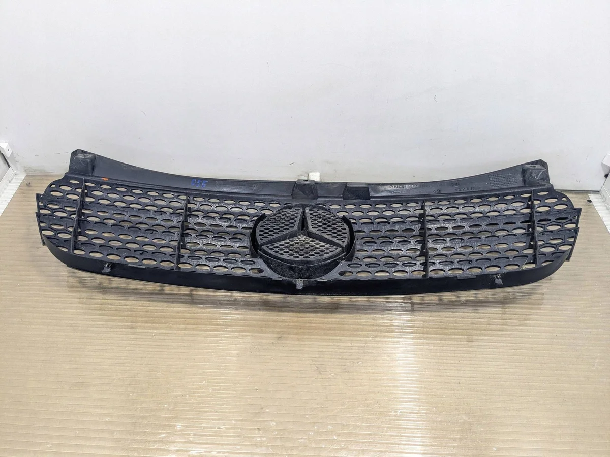 Griglia anteriore Mercedes Vito W638 A6398800185