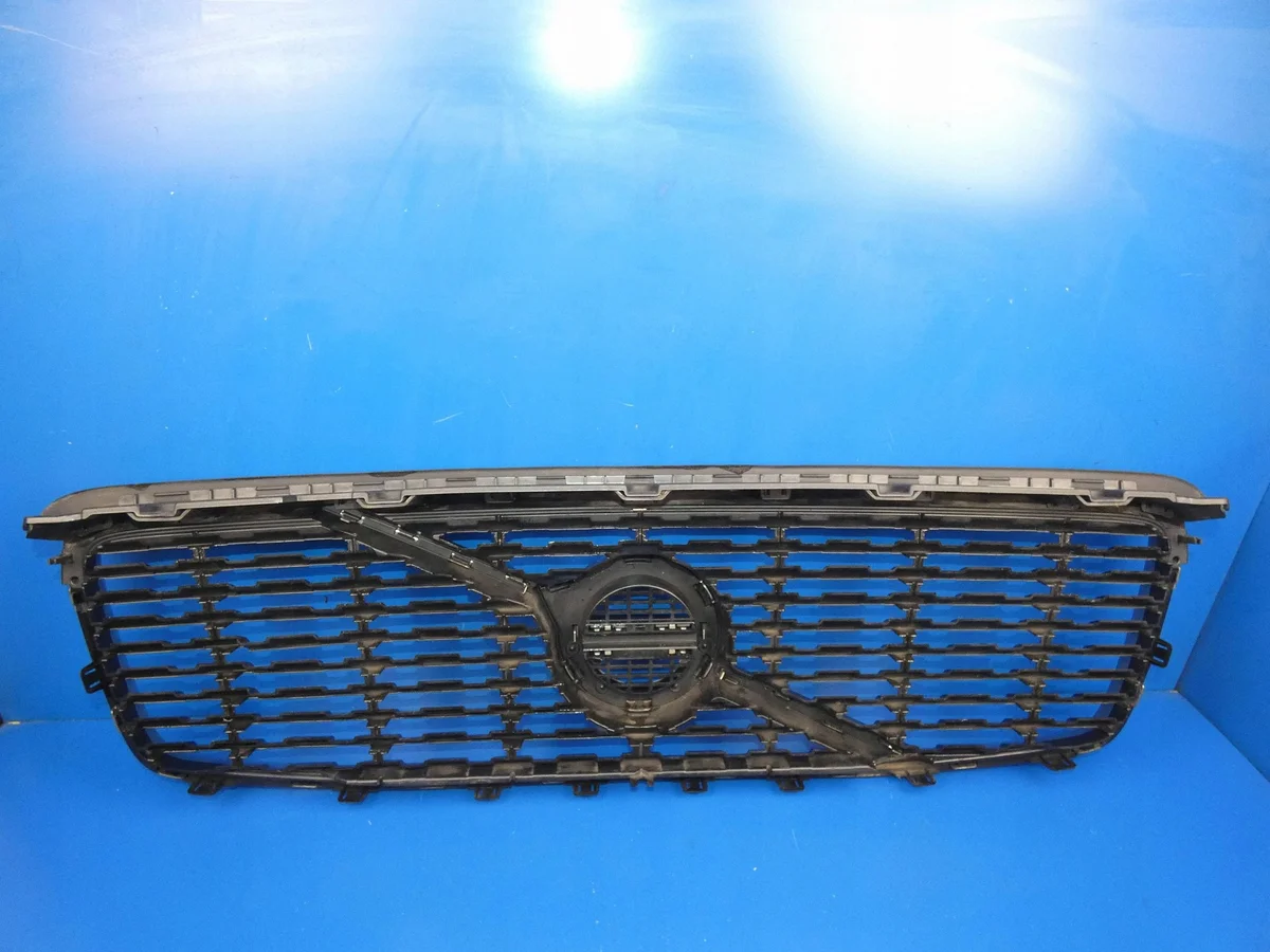Volvo XC90 II R-DESIGN Grill 31408429 image 4