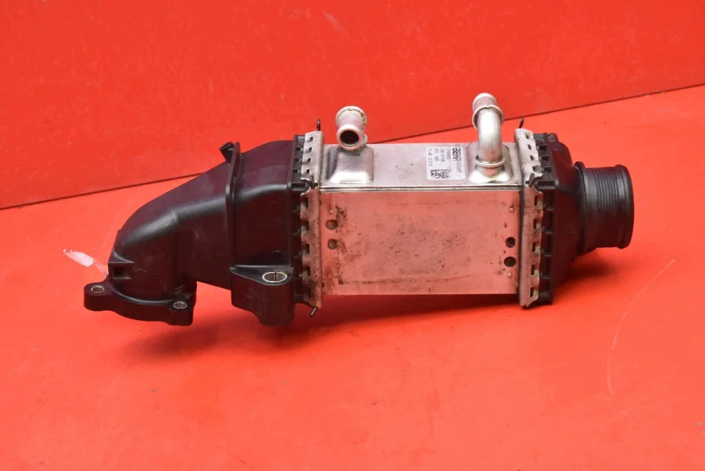 Ladeluftkühler 04B145749K Skoda Fabia 3 image 3