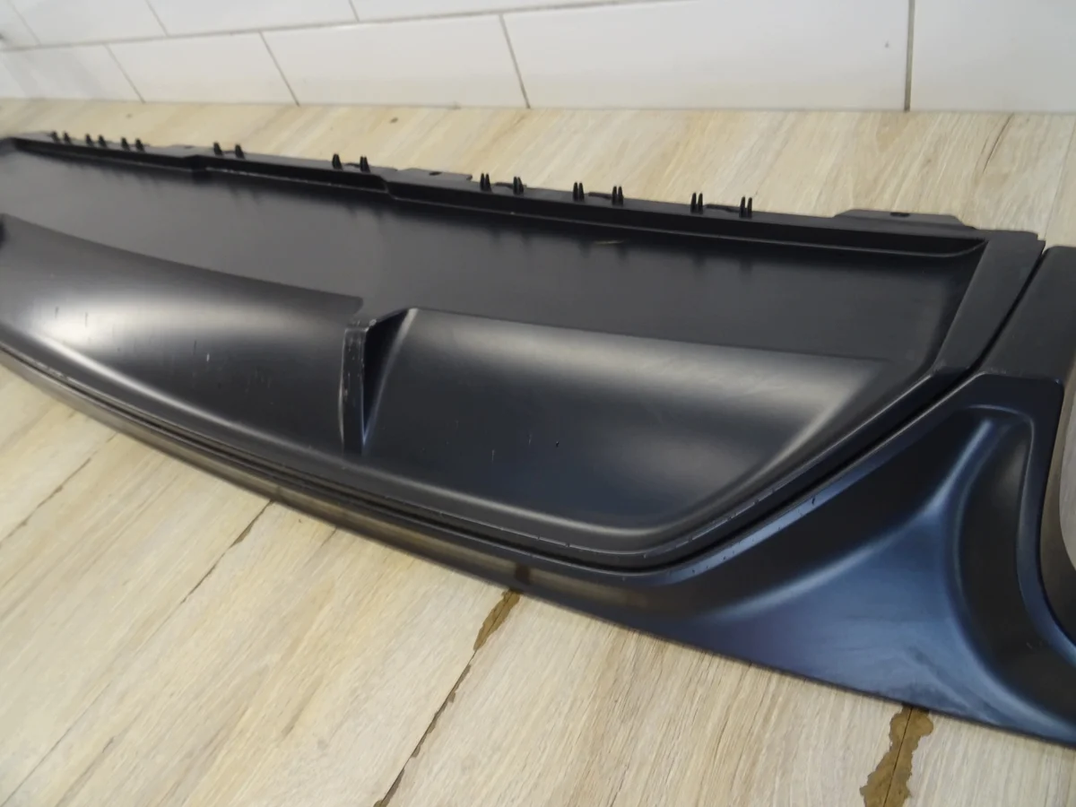 Spoiler Parachoques Trasero Audi Q8 4M8 S-Line image 3