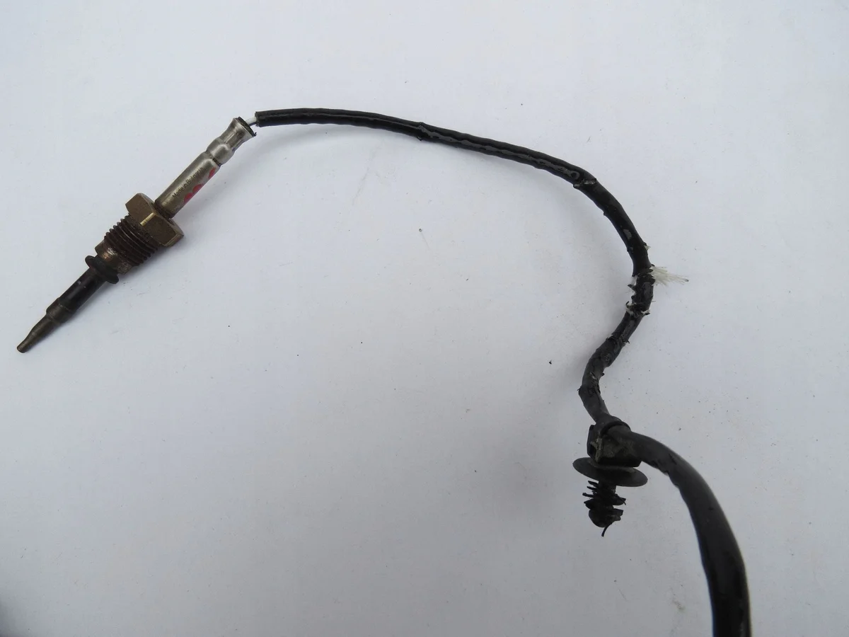 Volvo Abgas-Temperatursensor 31430479 image 3