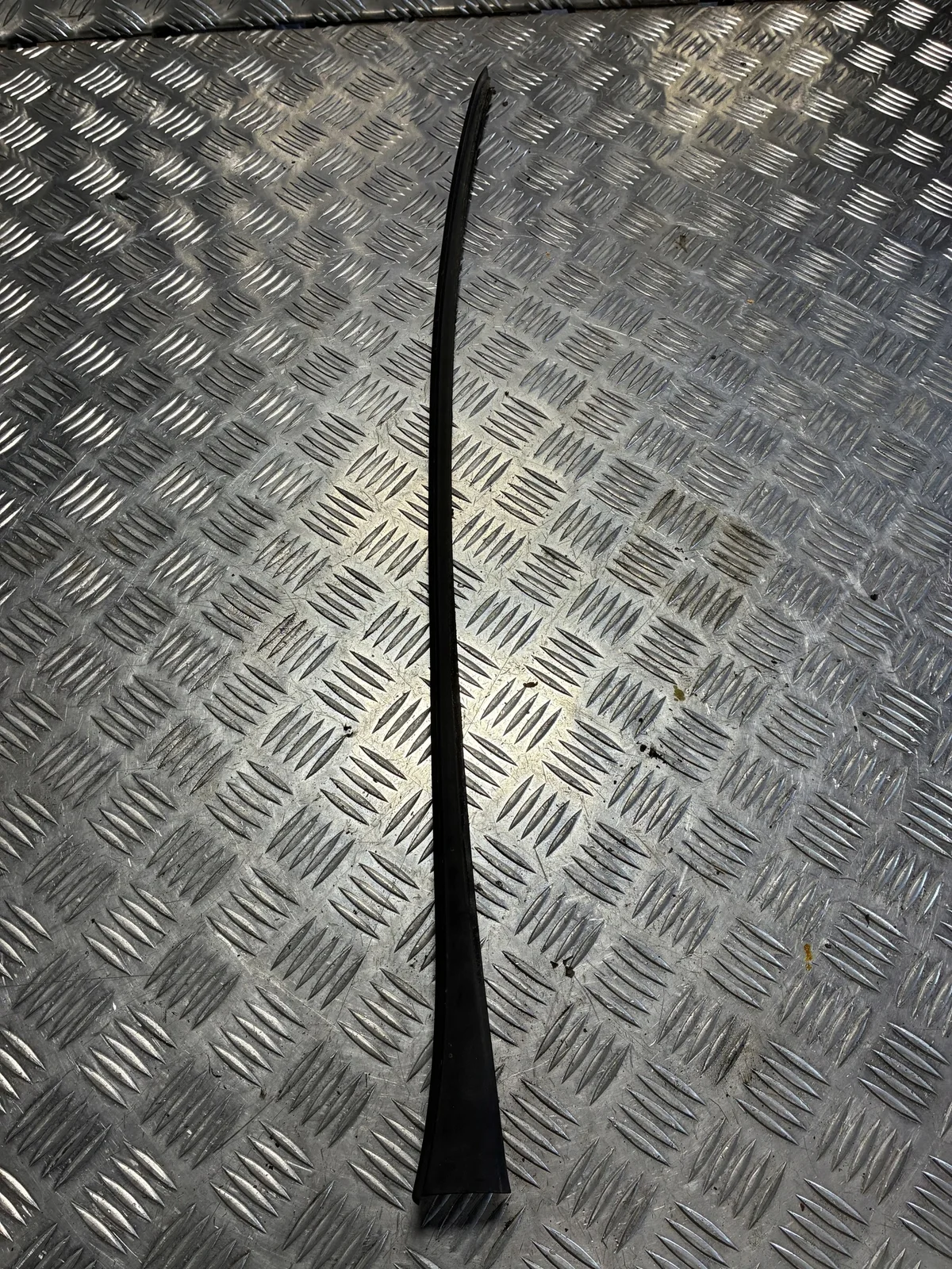 Zierleiste Frontscheibe Rechts Seat Ateca 575854320