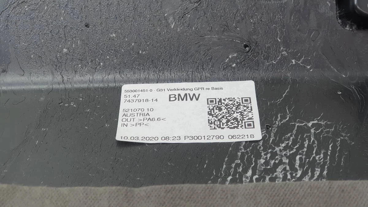 Seitenverkleidung Kofferraum Rechts BMW G31 image 4