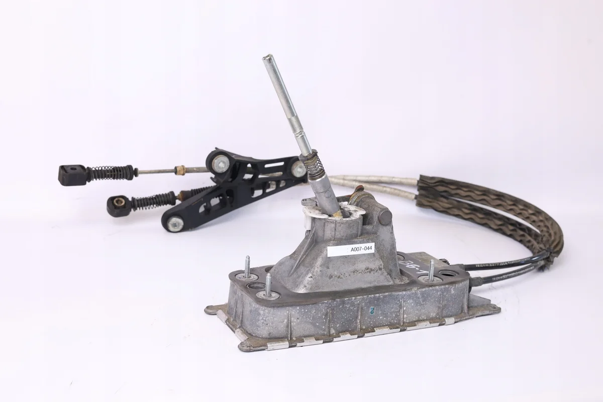 Sélecteur de boîte de vitesses Volkswagen OE 3C0711049AD