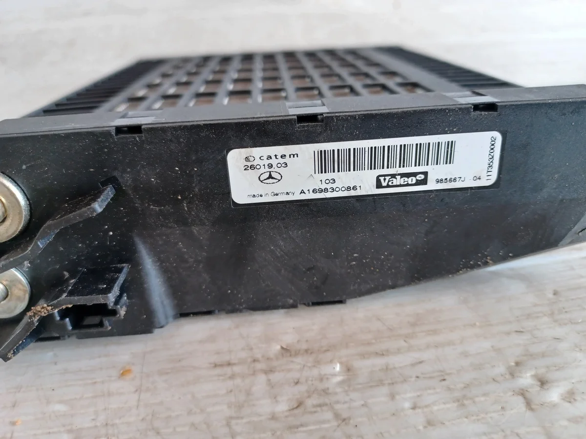 Mercedes ML W166 Elektrische Heizung A1698300861 image 10