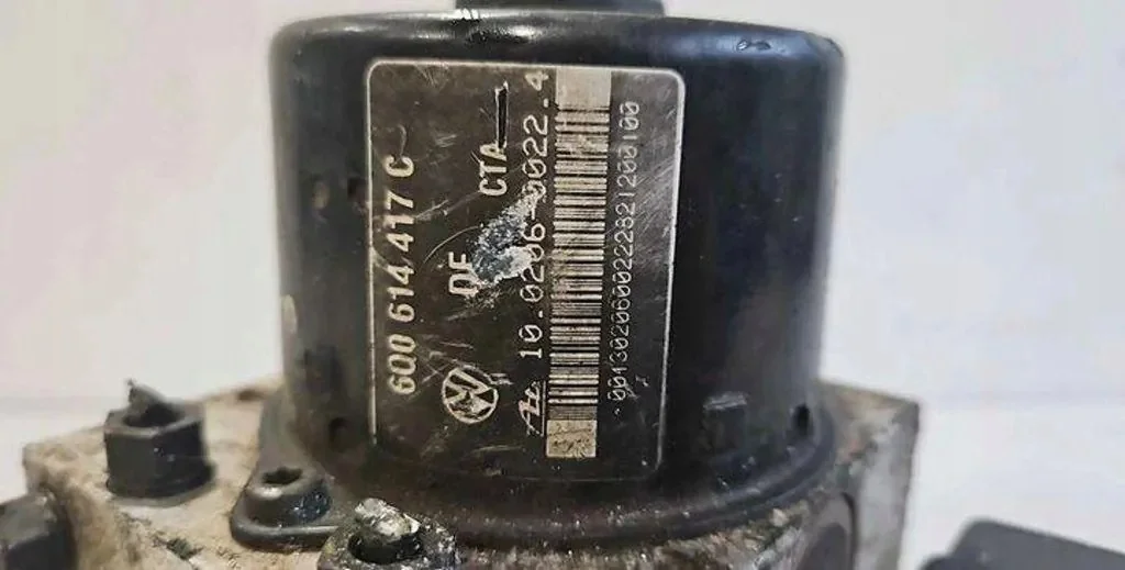 ABS Pump VW Polo IV (9N_) 6Q0907379F image 4