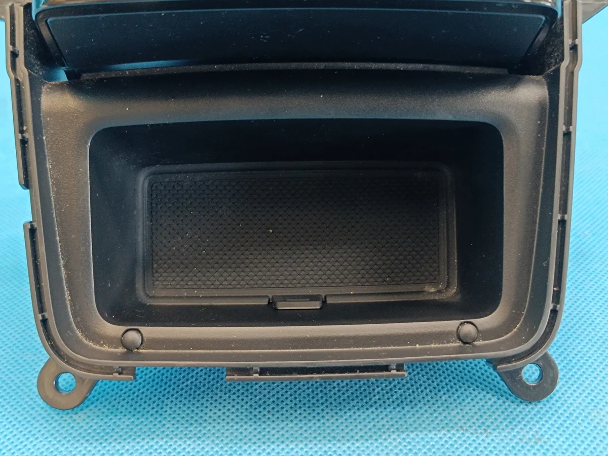 Audi A4 B9 8W1863084 Console Centrale image 3