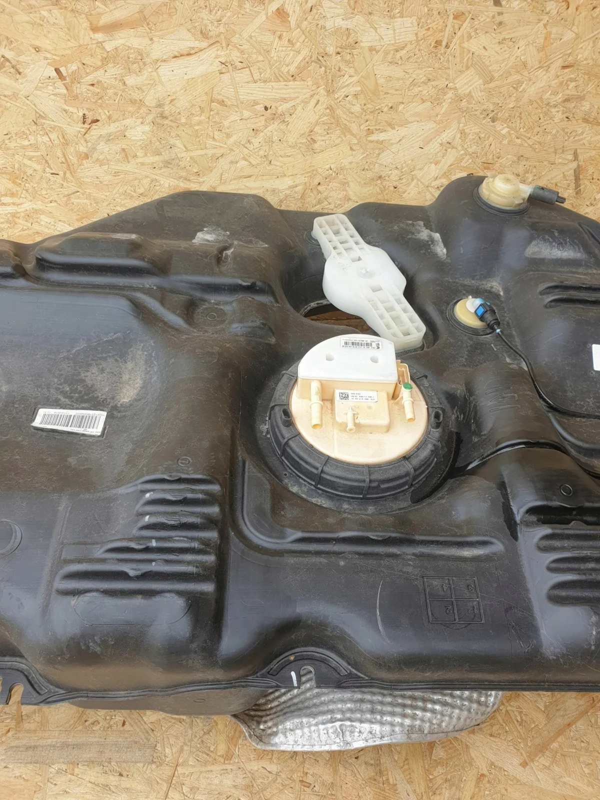Peugeot 508 II Kombi Brandstoftank Pomp image 3