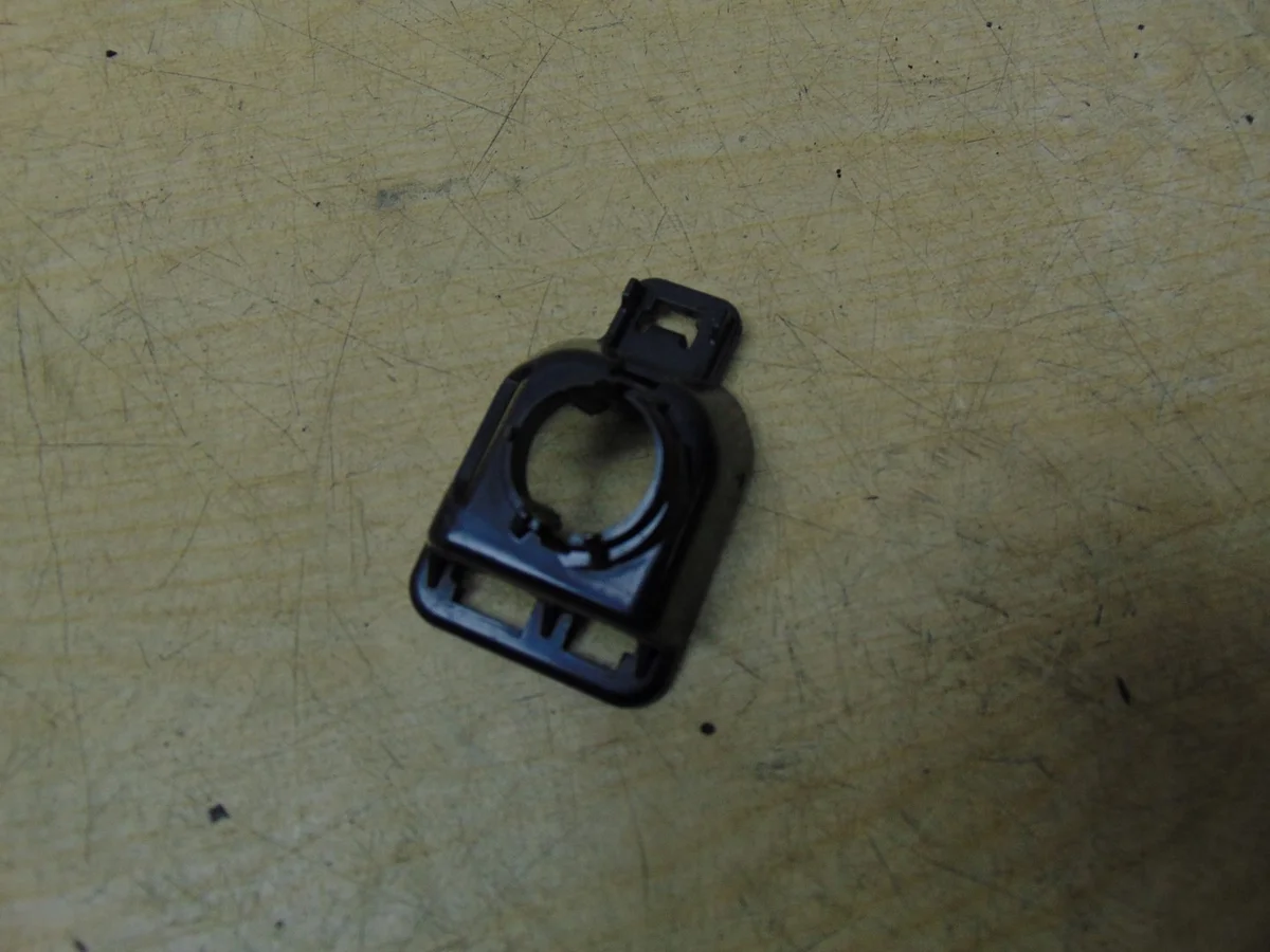 Parkeersensorhouder Audi Q5 Links 80A919261E image 4