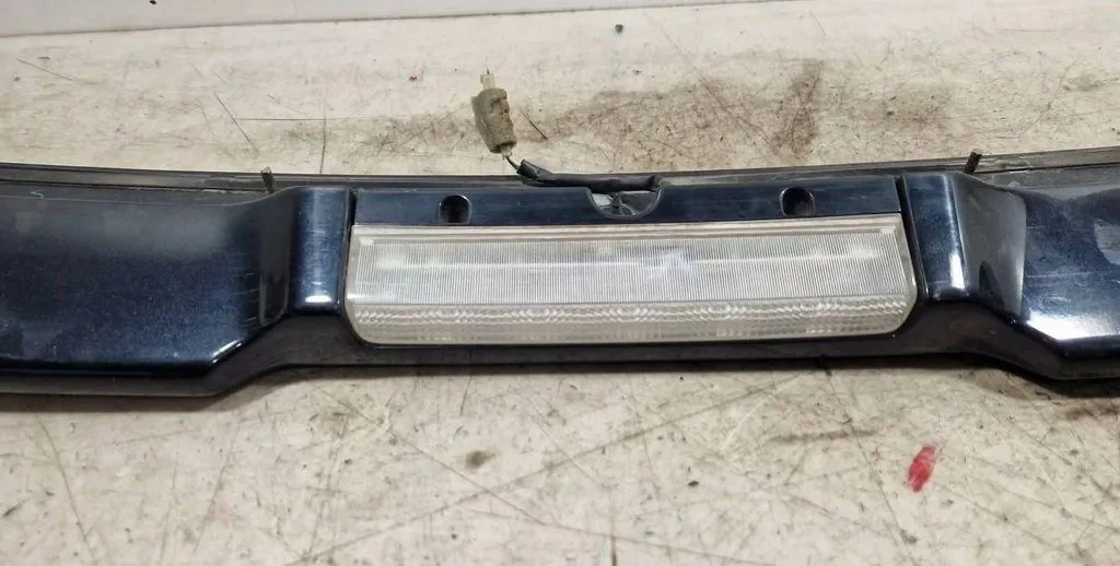 Spoiler tampa Suzuki Liana P1355 Usado image 6