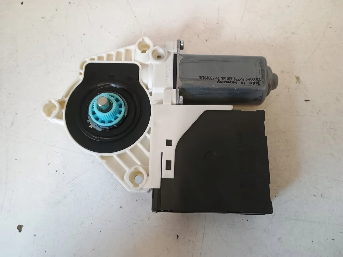 VW Golf VI Window Motor Left Front Used