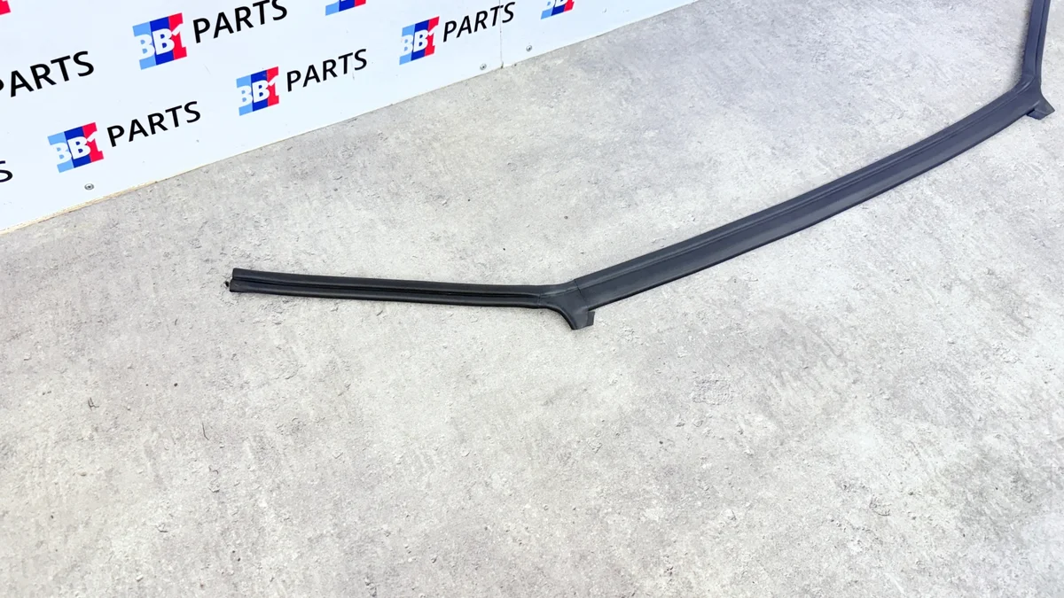 BMW F48 X1 Hood Seal 7329384