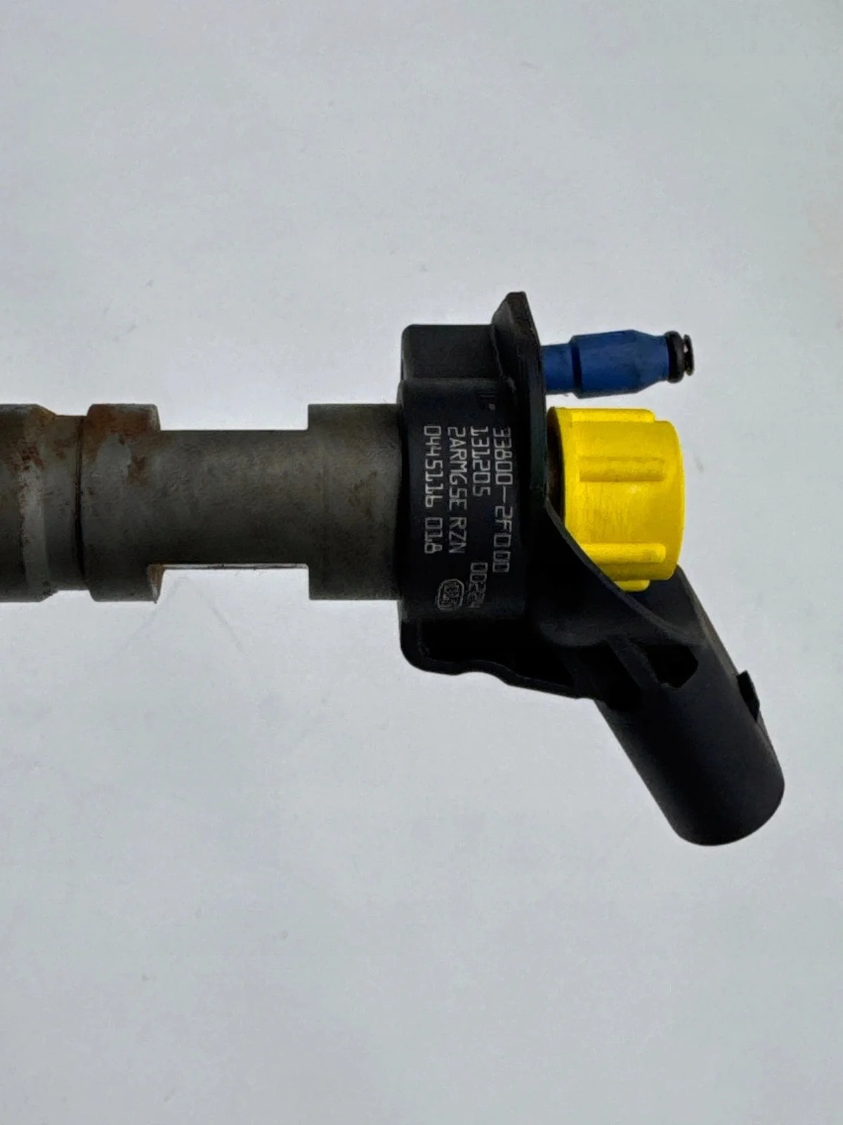 Inyector Hyundai Santa Fé III 2.2D Usado image 4