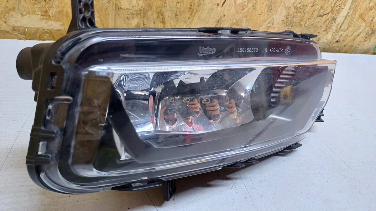 VW T6 LIFT ajovalo oikea 7LA941662A