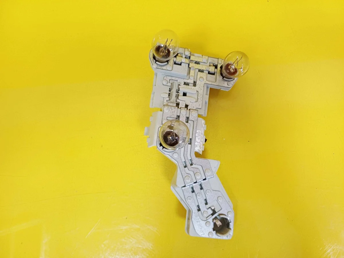Luz Trasera Derecha Volvo V50 Kombi DRC125078