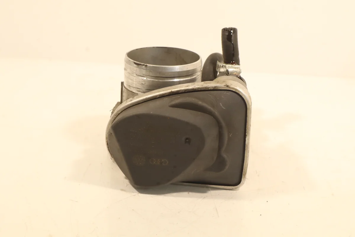 Boîtier papillon Audi VW Skoda Seat 06A133062N image 3