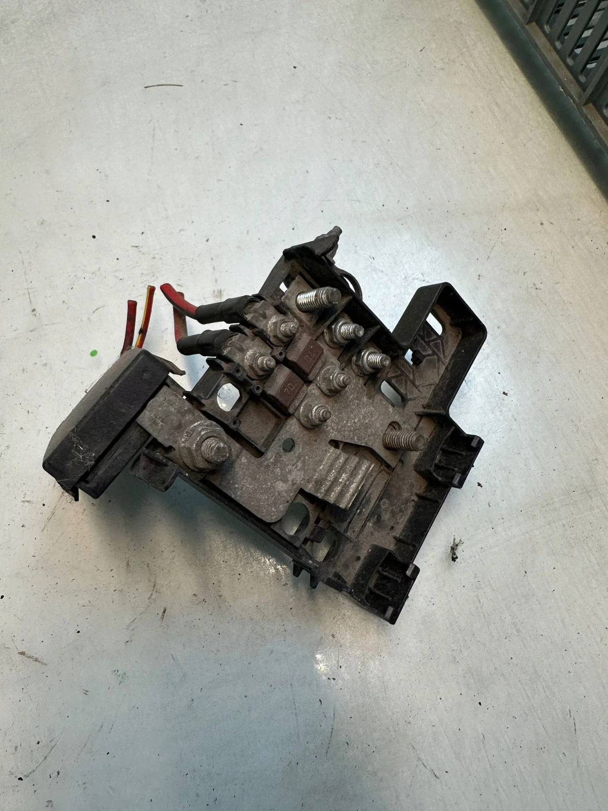 Borne positive Fiat Bravo II OEM 321 image 2