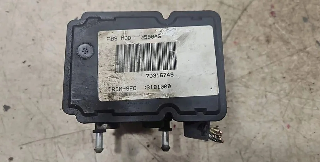 Pompe ABS Jeep Compass 590AG occasion
