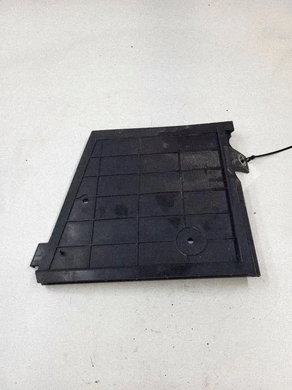 VW Battery Side Cover 7H0915438A Used image 4