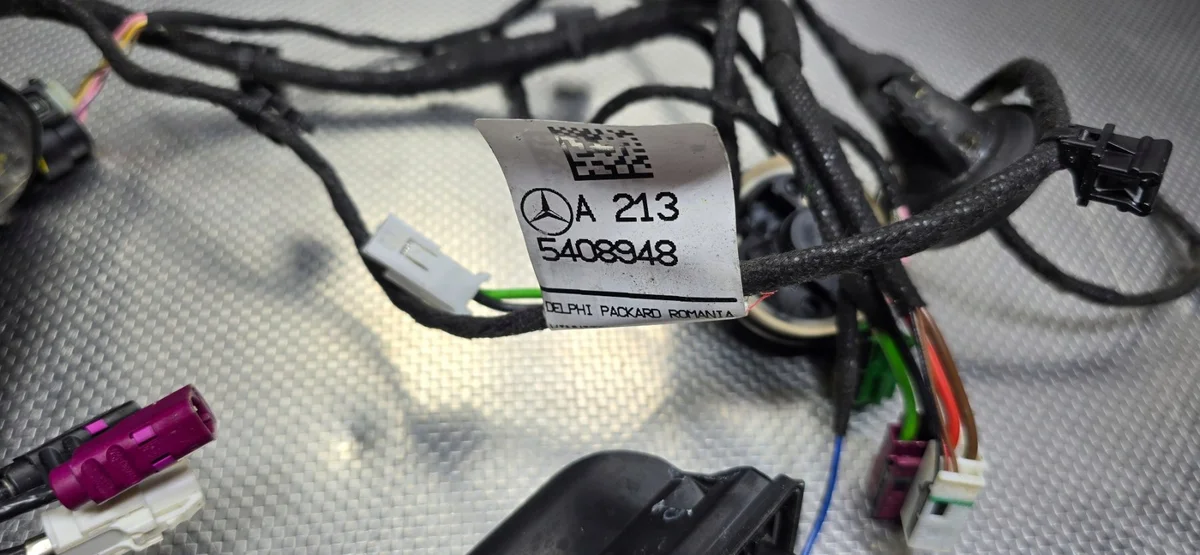 Cableado Puerta Delantera Mercedes W213 AMG A2135408948 image 3