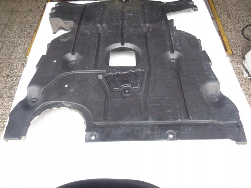 Protetor Motor BMW E92 E93 Usado OEM 7140983 image 4