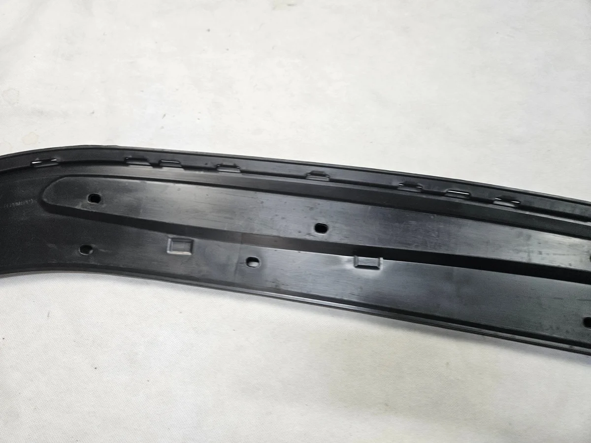 Skoda Citigo etuspoileri 1ST805915A image 9